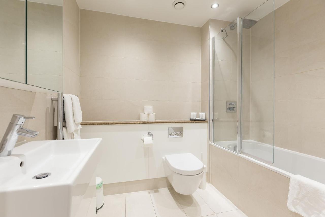 Portobello Apt With Floor-To-Ceiling Views Londra Exterior foto