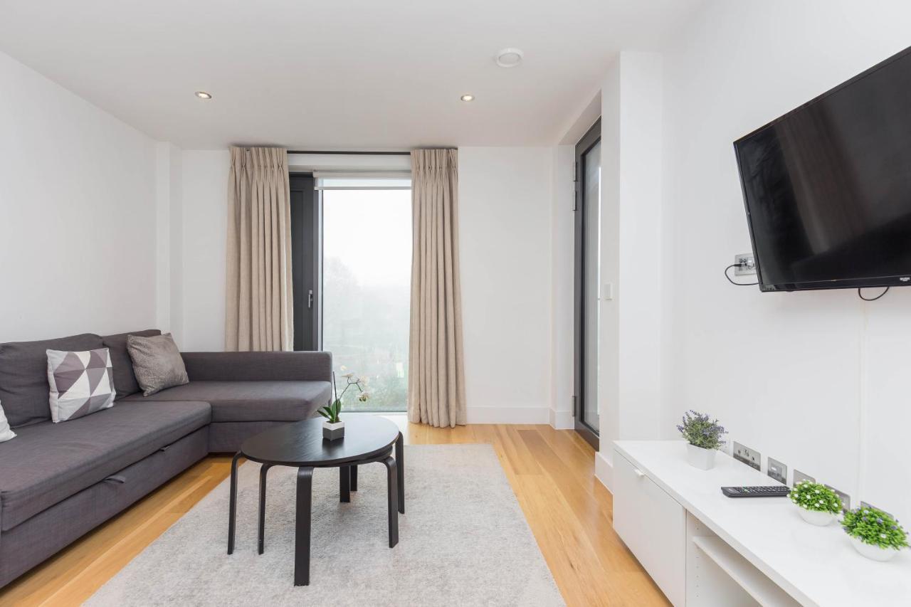 Portobello Apt With Floor-To-Ceiling Views Londra Exterior foto