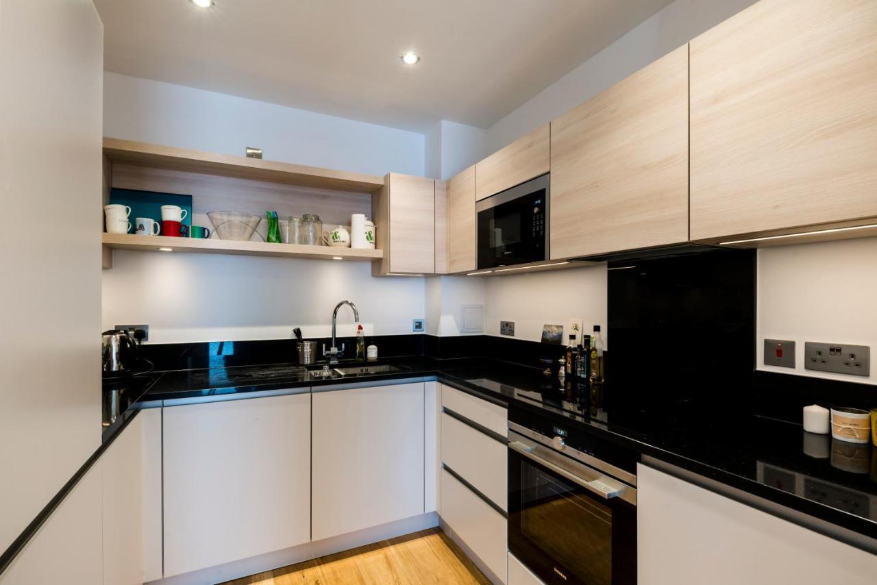 Portobello Apt With Floor-To-Ceiling Views Londra Exterior foto