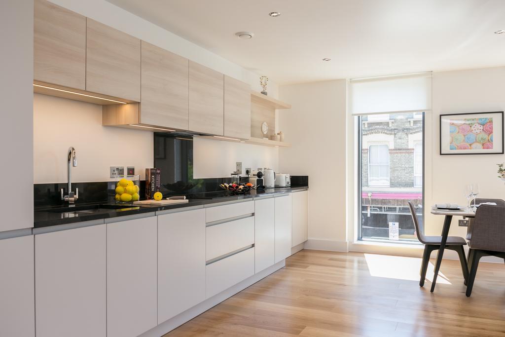 Portobello Apt With Floor-To-Ceiling Views Londra Exterior foto