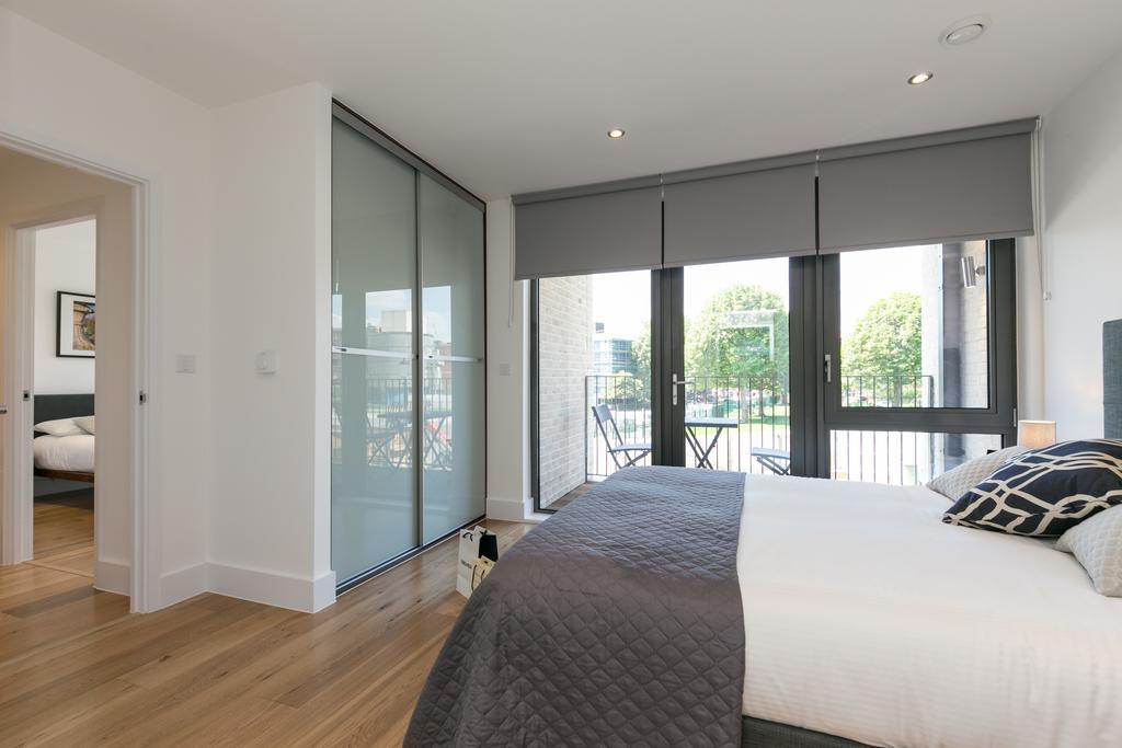 Portobello Apt With Floor-To-Ceiling Views Londra Exterior foto