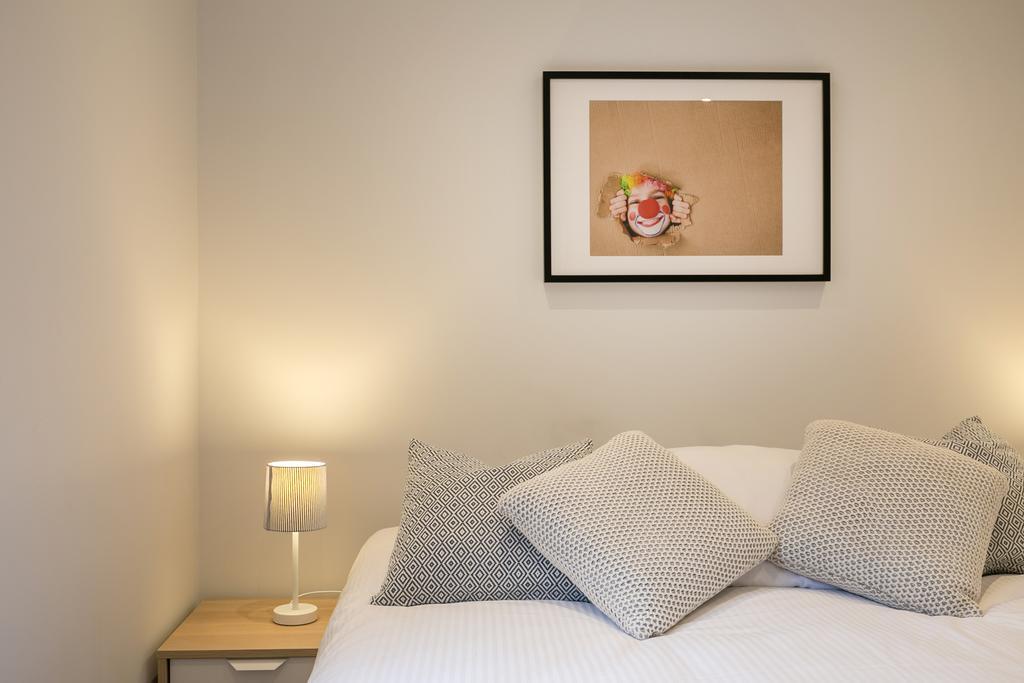 Portobello Apt With Floor-To-Ceiling Views Londra Exterior foto