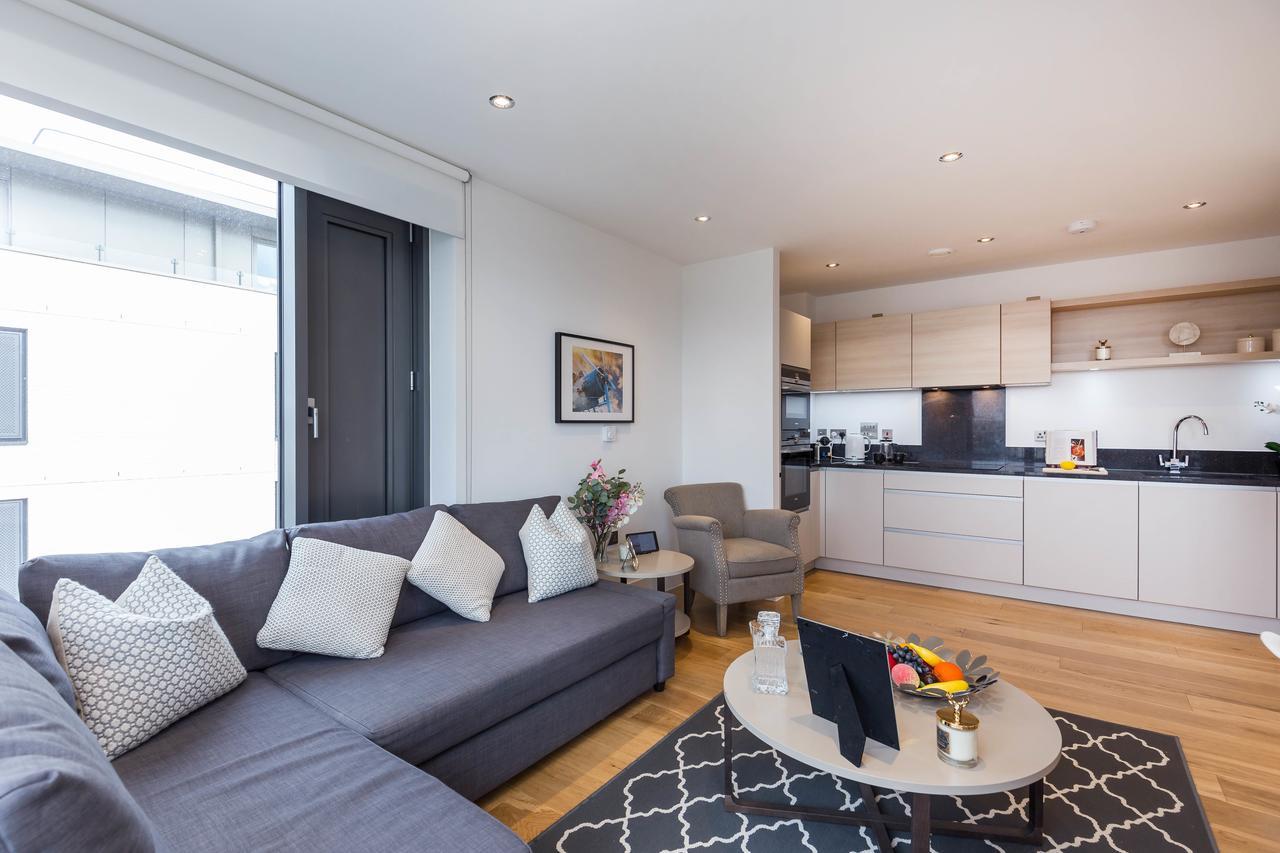 Portobello Apt With Floor-To-Ceiling Views Londra Exterior foto
