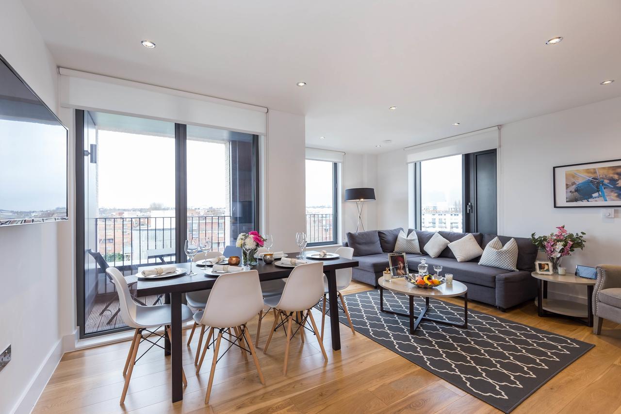 Portobello Apt With Floor-To-Ceiling Views Londra Exterior foto
