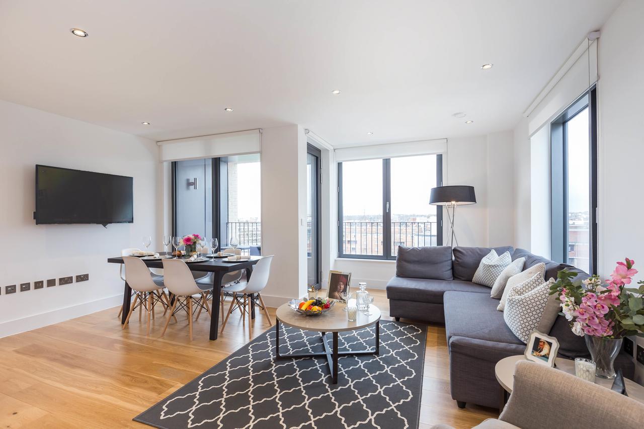 Portobello Apt With Floor-To-Ceiling Views Londra Exterior foto